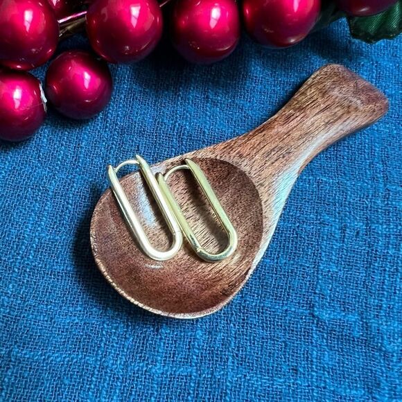 COPY - - O oval huggies | Real gold earrings | Parker earrings | 14k real gold … - Picture 6 of 16